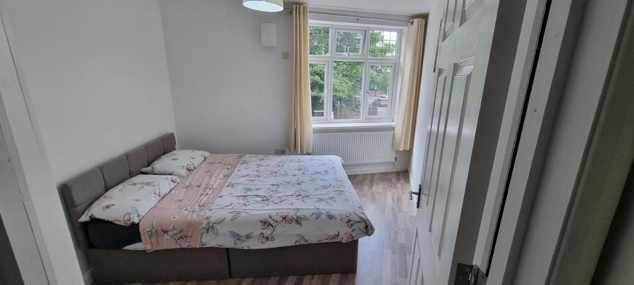 Vh Premier Flat 3 Apartman Gillingham  Kültér fotó