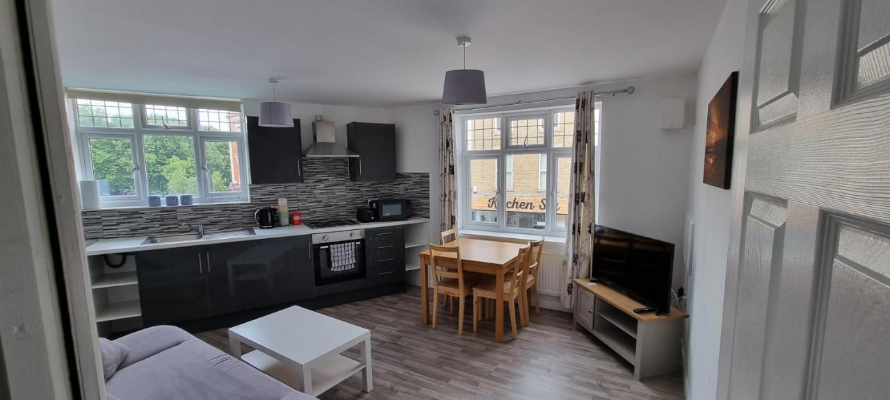 Vh Premier Flat 3 Apartman Gillingham  Kültér fotó