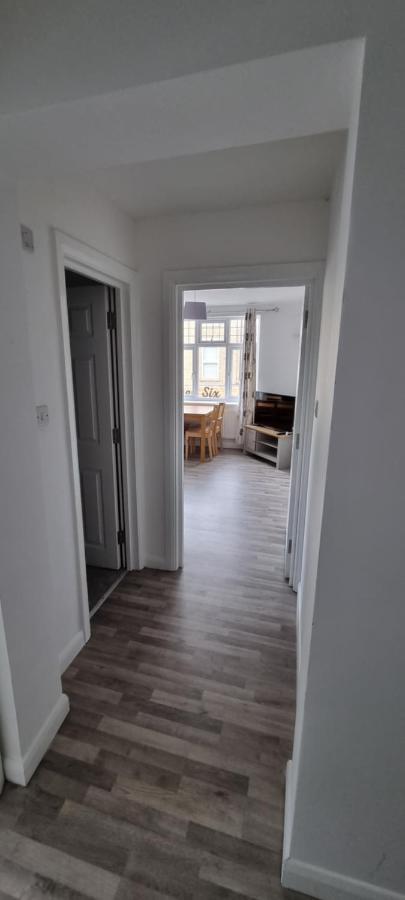 Vh Premier Flat 3 Apartman Gillingham  Kültér fotó